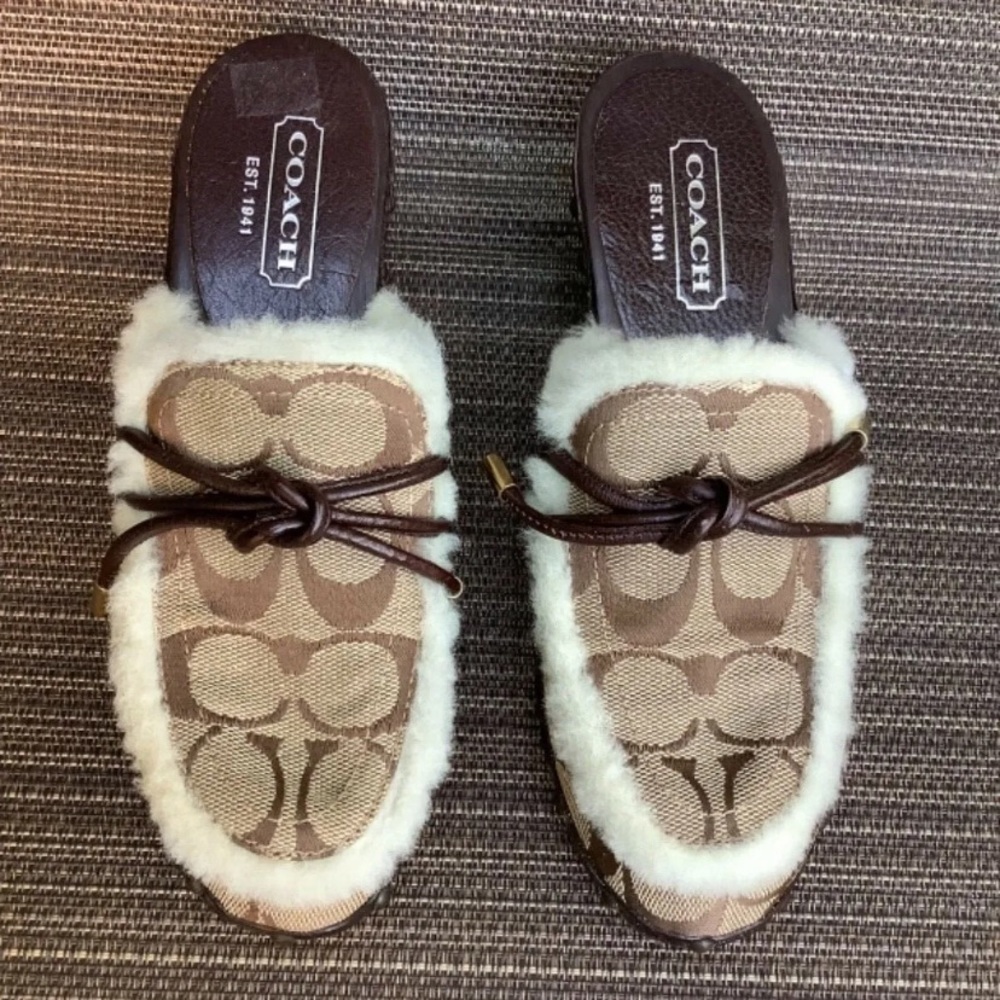 Coach brown beige white leather logo clogs 5.5